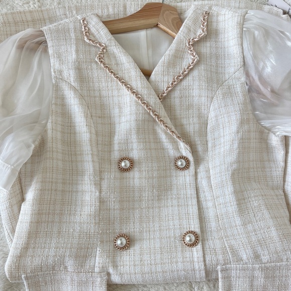 Tweed Double-Breasted Jacket Dress with Sheer Puff Sleeves – White & Gold Pastel - Picture 8 of 8